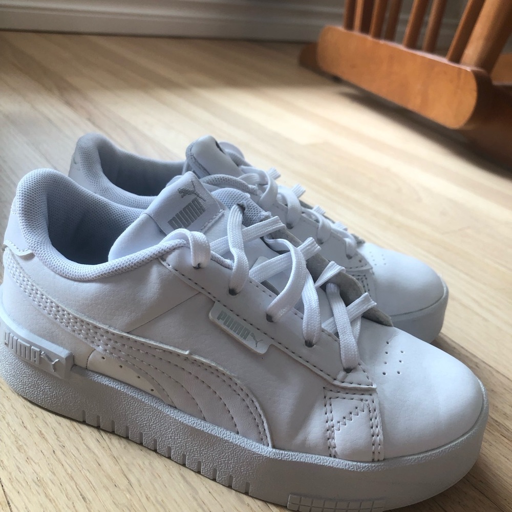 Colour white, puma, size Europe's 31, us13c